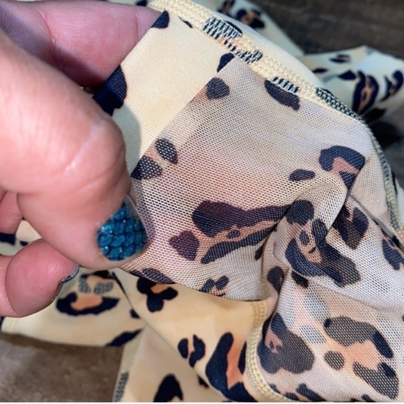 Fabletics Mila Leggings NEW high waisted mesh pocket sides upf 50+ leopard - Picture 4 of 7